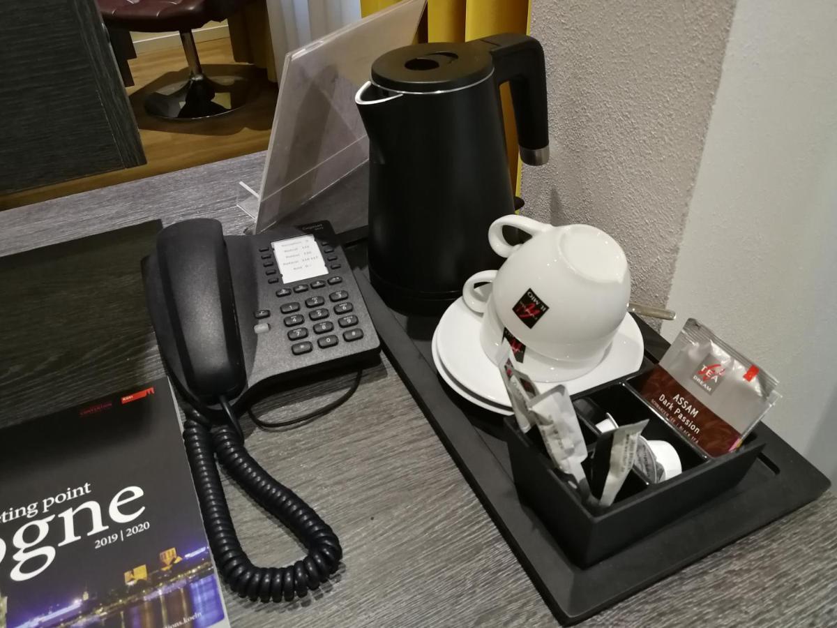 ホテル アン デア フィルハーモニー ケルン エクステリア 写真